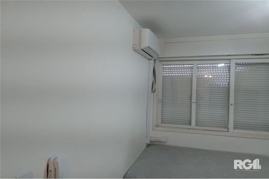 Foto 18 do(a) Apartamento de 1 quartos à venda em Partenon, Porto Alegre