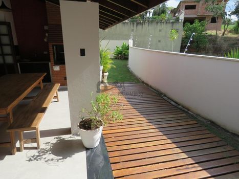 Foto 8 do(a) Casa de 3 quartos à venda em Centro, Águas de São Pedro