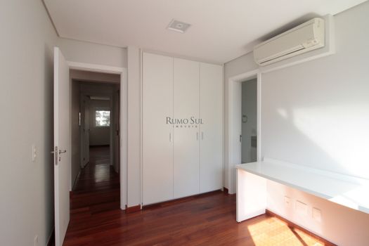 Foto 18 do(a) Apartamento de 4 quartos à venda em Jardim Marajoara, São Paulo