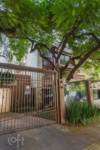 Foto 35 do(a) Apartamento de 2 quartos à venda em Rio Branco, Porto Alegre