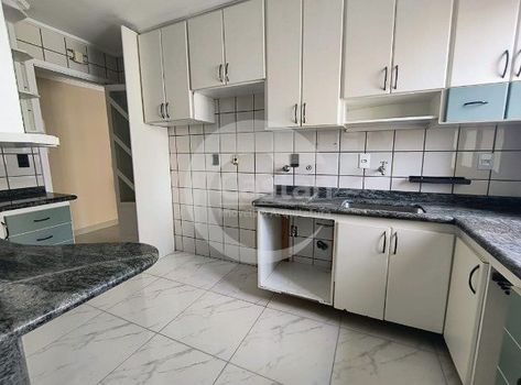 Foto 8 do(a) Apartamento de 3 quartos à venda em Vila Bertioga, São Paulo