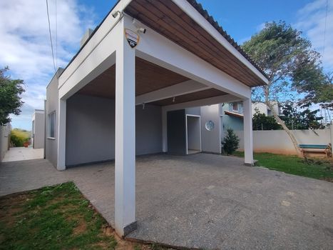 Foto 3 do(a) Casa de 4 quartos para alugar em Rio Tavares, Florianópolis