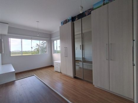 Foto 33 do(a) Casa de 4 quartos para alugar em Rio Tavares, Florianópolis