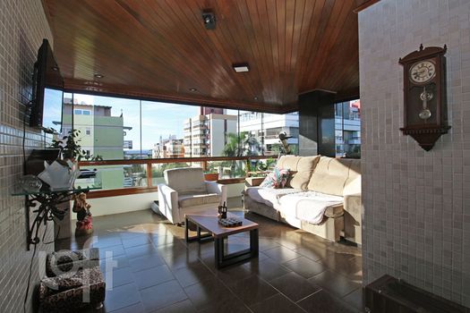 Foto 5 do(a) Apartamento de 3 quartos à venda em Jardim Lindóia, Porto Alegre