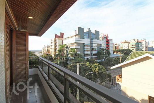 Foto 17 do(a) Apartamento de 3 quartos à venda em Jardim Lindóia, Porto Alegre