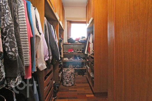 Foto 22 do(a) Apartamento de 3 quartos à venda em Jardim Lindóia, Porto Alegre