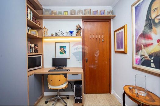 Foto 24 do(a) Apartamento de 2 quartos à venda em Centro, Curitiba