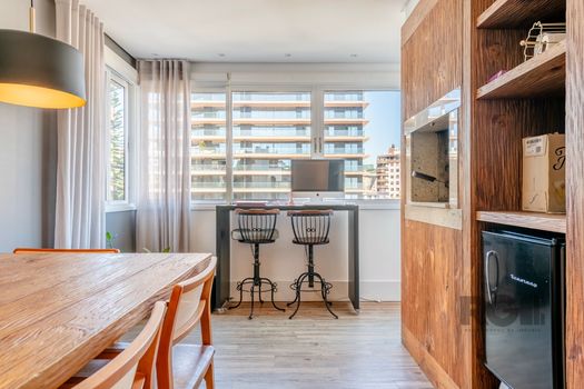 Foto 10 do(a) Apartamento de 2 quartos à venda em Mont Serrat, Porto Alegre