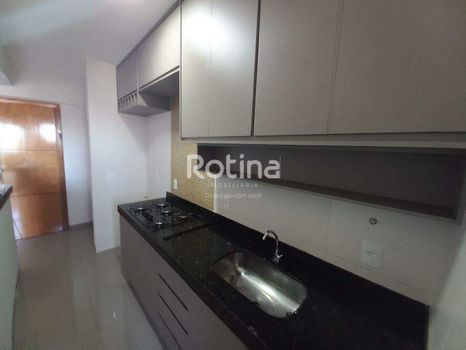 Foto 9 do(a) Apartamento de 2 quartos para alugar em Segismundo Pereira, Uberlândia