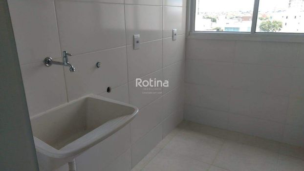 Foto 6 do(a) Apartamento de 3 quartos para alugar em Bosque dos Buritis, Uberlândia