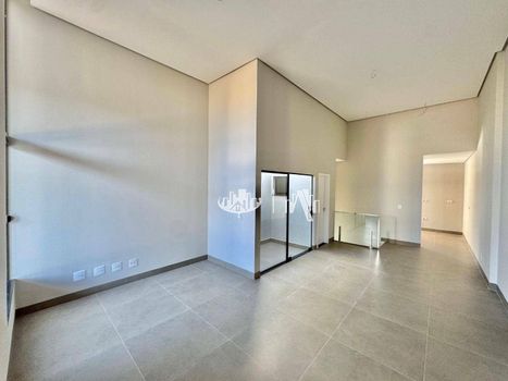 Foto 4 do(a) Casa em Condomínio de 3 quartos à venda em Jardim Morumbi, Londrina