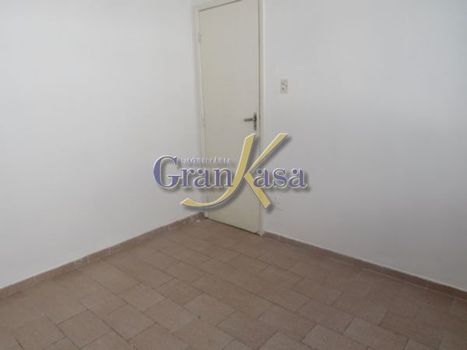 Foto 4 do(a) Casa de 2 quartos à venda em Lins de Vasconcelos, Rio de Janeiro