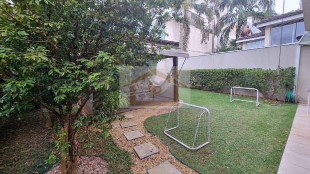 Foto 9 do(a) Casa de 4 quartos à venda em Jardim São Vicente, Cotia