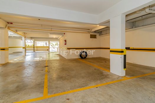 Foto 40 do(a) Cobertura de 2 quartos à venda em Rio Branco, Porto Alegre