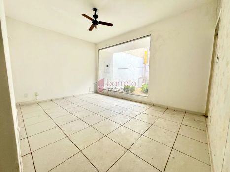 Foto 2 do(a) Casa de 3 quartos à venda em Vila Vianelo, Jundiaí