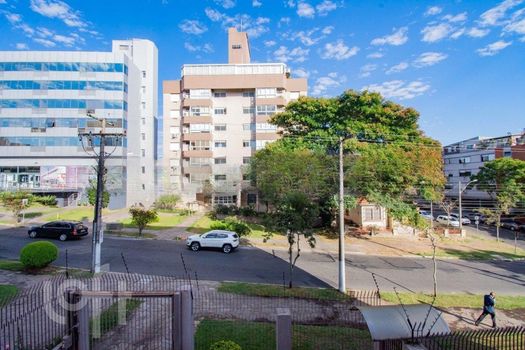 Foto 1 do(a) Apartamento de 3 quartos à venda em Chácara das Pedras, Porto Alegre
