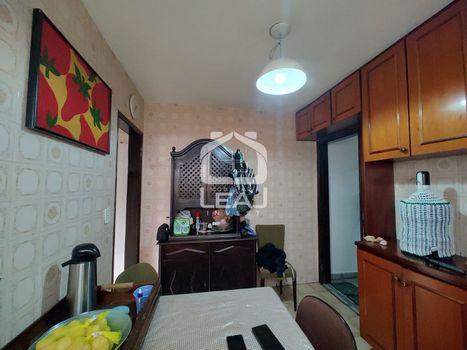Foto 3 do(a) Casa de 3 quartos à venda em Vila Ernesto, São Paulo