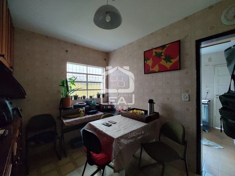 Foto 4 do(a) Casa de 3 quartos à venda em Vila Ernesto, São Paulo