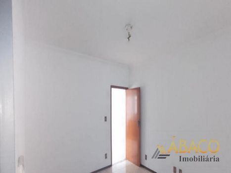 Foto 4 do(a) Casa de 3 quartos à venda em Jardim Bandeirantes, São Carlos