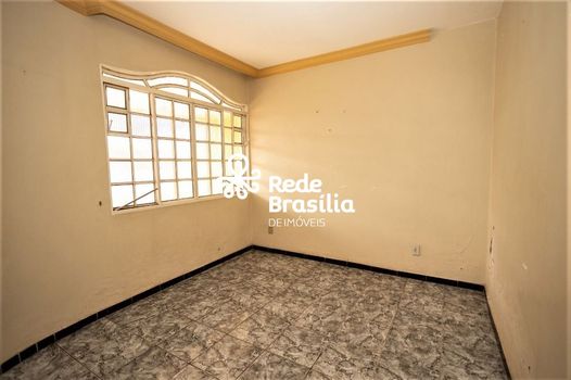 Foto 6 do(a) Casa de 3 quartos à venda em Guará I, Brasília