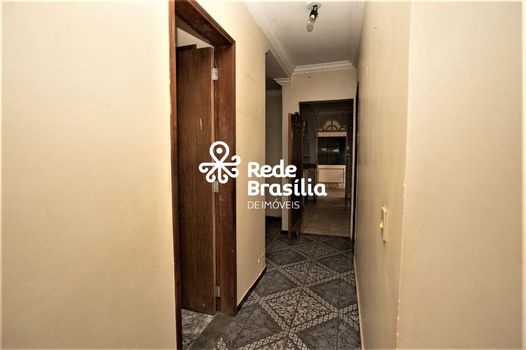 Foto 3 do(a) Casa de 3 quartos à venda em Guará I, Brasília