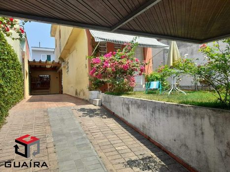 Foto 4 do(a) Casa de 4 quartos à venda em Vila Metalúrgica, Santo André