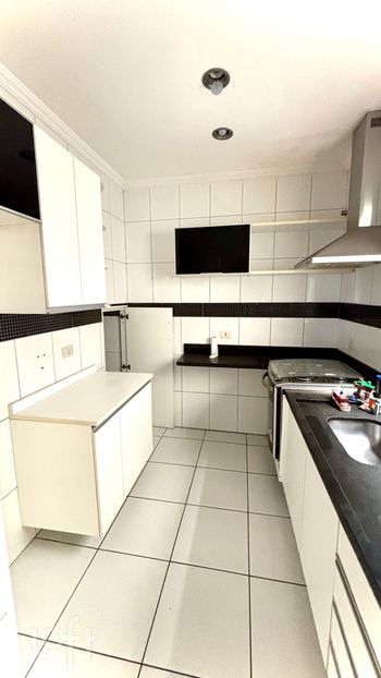 Foto 4 do(a) Casa de 4 quartos à venda em Parque Maria Helena, São Paulo