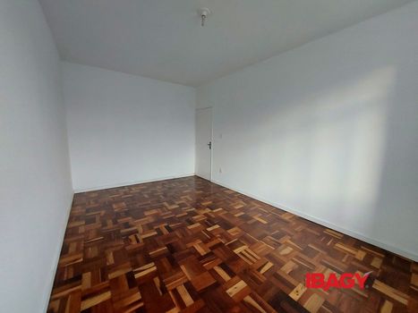 Foto 8 do(a) Apartamento de 2 quartos para alugar em Estreito, Florianópolis