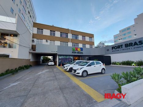 Foto 21 do(a) Apartamento de 2 quartos para alugar em Estreito, Florianópolis