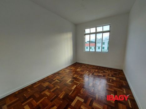 Foto 9 do(a) Apartamento de 2 quartos para alugar em Estreito, Florianópolis