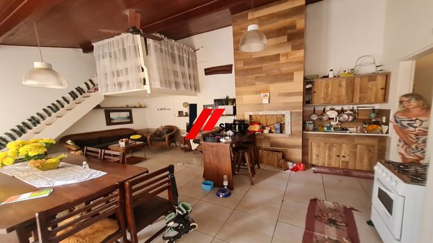 Foto 10 do(a) Casa de 3 quartos à venda em Monte Verde, Florianópolis