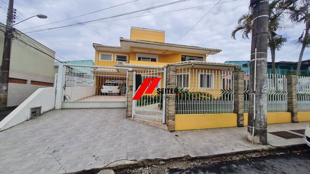 Foto 9 do(a) Casa de 3 quartos à venda em Monte Verde, Florianópolis