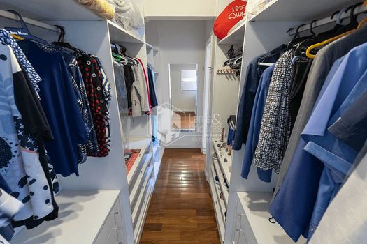 Foto 4 do(a) Apartamento de 3 quartos à venda em Moema, São Paulo
