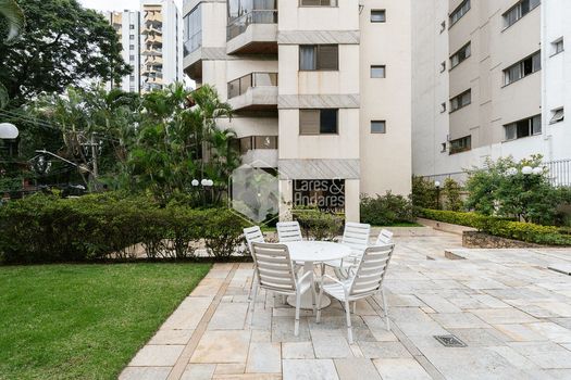 Foto 11 do(a) Apartamento de 3 quartos à venda em Moema, São Paulo