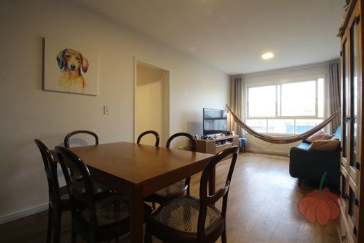 Foto 2 do(a) Apartamento de 2 quartos à venda em Centro Histórico, Porto Alegre