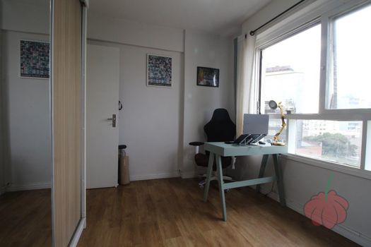 Foto 18 do(a) Apartamento de 2 quartos à venda em Centro Histórico, Porto Alegre