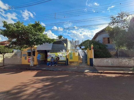 Foto 2 do(a) Loja false à venda em Chácaras Pietraróia, Londrina