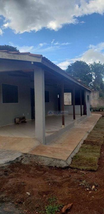 Foto 3 do(a) Fazenda / Sítio / Chácara de 3 quartos à venda em Estância Santa Paula, Londrina