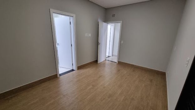 Foto 4 do(a) Casa de 3 quartos à venda em Parque Novo Mundo, Americana