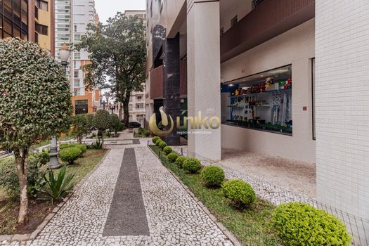 Foto 4 do(a) Apartamento de 4 quartos à venda em Água Verde, Curitiba