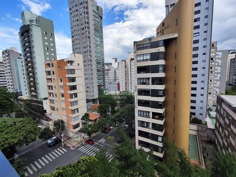 Foto 9 do(a) Apartamento de 4 quartos à venda em Funcionários, Belo Horizonte