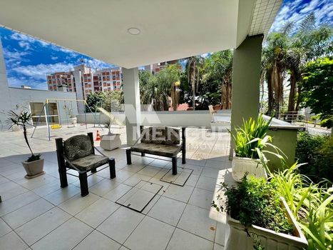 Foto 37 do(a) Apartamento de 3 quartos à venda em Passo da Areia, Porto Alegre
