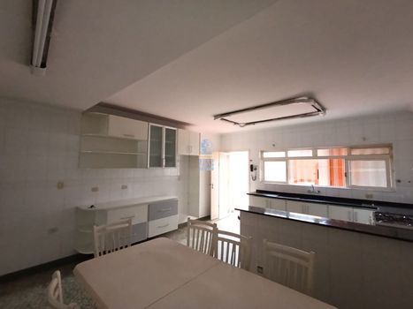 Foto 12 do(a) Casa de 3 quartos à venda em Parque Novo Mundo, São Paulo
