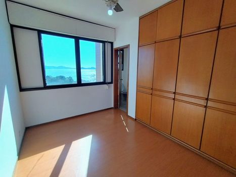 Foto 36 do(a) Apartamento de 3 quartos para alugar em Agronômica, Florianópolis