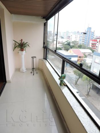 Foto 1 do(a) Cobertura de 3 quartos à venda em Santana, Porto Alegre