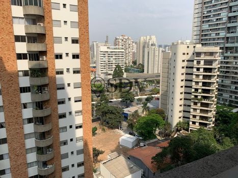 Foto 9 do(a) Apartamento de 3 quartos à venda em Campo Belo, São Paulo