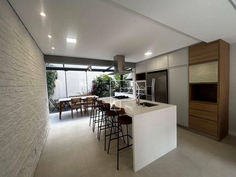 Foto 3 do(a) Casa em Condomínio de 2 quartos para alugar em Parque Rincão, Cotia