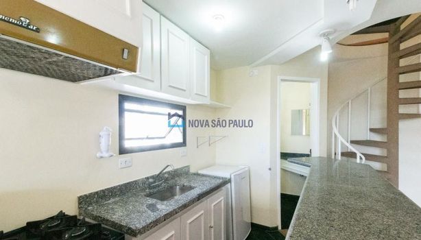 Foto 4 do(a) Flat de 1 quartos à venda em Moema, São Paulo