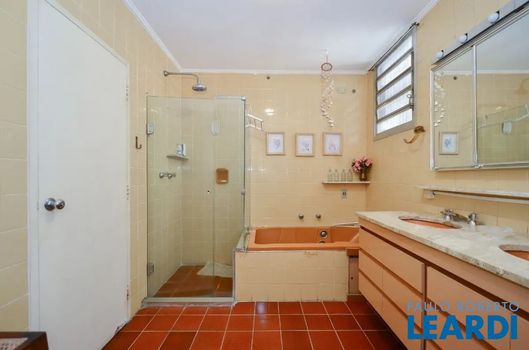 Foto 17 do(a) Apartamento false à venda em Morro dos Ingleses, São Paulo