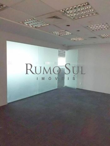 Foto 10 do(a) Sala / Conjunto Comercial false à venda em Jardim São Luís, São Paulo